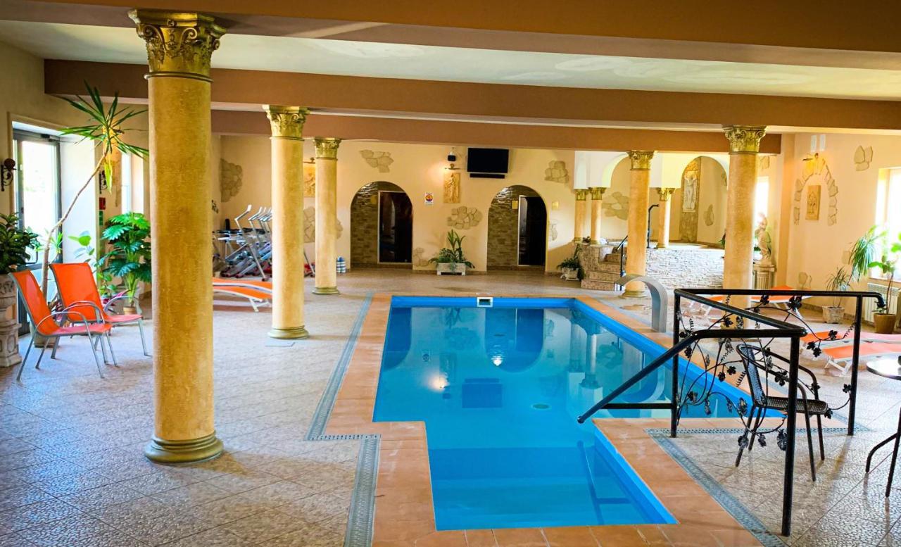 Hotel Wellness & Spa Antyczny Dwor Rudna Mala المظهر الخارجي الصورة